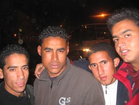 c'est abdelali avec les amies